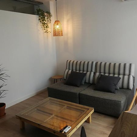 Decasta Apartment Чулиля Екстериор снимка